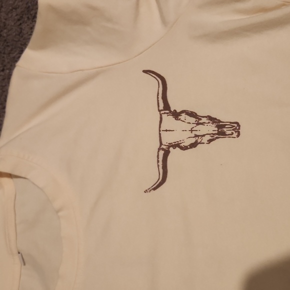Cream T-Shirt with Bull Design - Picture 2 of 6